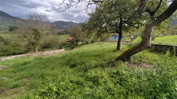 Terrenos en San Tirso