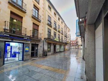 Edificio en Murallas