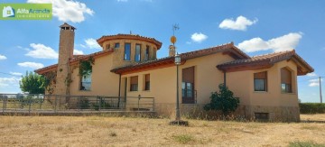 Casa o chalet 5 Habitaciones en La Aguilera - Costaján - Sinovas - La Calabaza