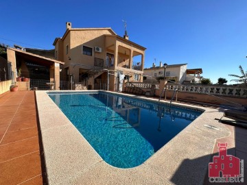 Casa o chalet 5 Habitaciones en La Pobla de Montornès