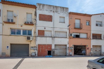 Edificio en Castelló d'Empúries