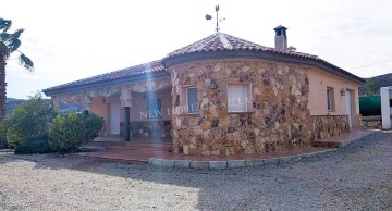 House 4 Bedrooms in Marchal