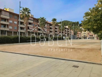 Dúplex 5 Habitaciones en Vallirana Parc