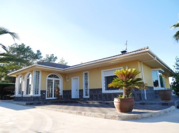 Casa o chalet 4 Habitaciones en San Crispín - Huerta Nueva - Estación