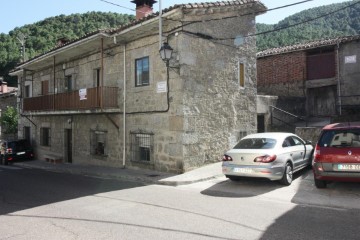 Apartment 3 Bedrooms in El Hornillo