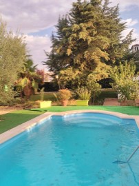 House 4 Bedrooms in Valdecaballeros
