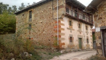 House 3 Bedrooms in Vallejo de Manzanedo