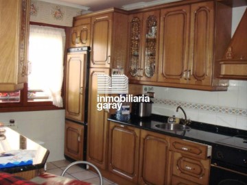 Apartment 2 Bedrooms in Medina de Pomar