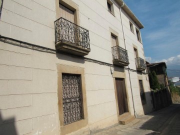 House 7 Bedrooms in Madrigal de la Vera
