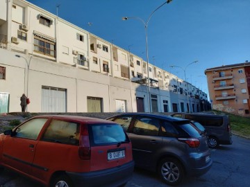 Casa o chalet 4 Habitaciones en Los Pinos-El Pilar