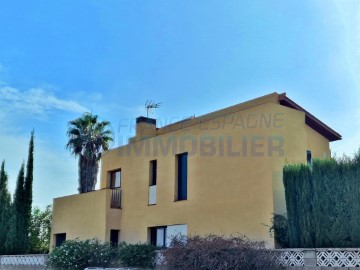 Maison 7 Chambres à Sant Miquel de Fluvià