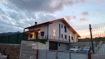 House  in Entrambasaguas