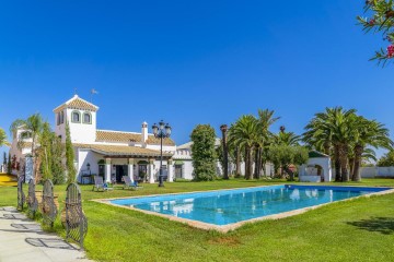 Country homes 5 Bedrooms in Los Arenales