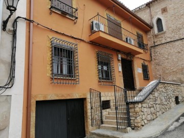 House 6 Bedrooms in Valverde de Júcar