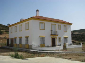 Casa o chalet 4 Habitaciones en El Almendro