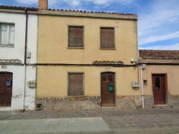 Casas rústicas 4 Habitaciones en Tirgo