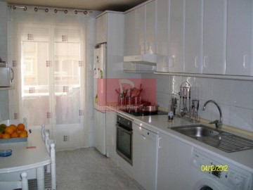 Apartment 3 Bedrooms in Poza de la Sal