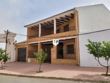 House 5 Bedrooms in Humilladero