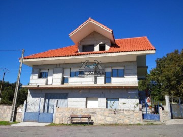 Casa o chalet 4 Habitaciones en Punxin (Santa María)