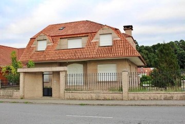 Casa o chalet 5 Habitaciones en Vilagarcía