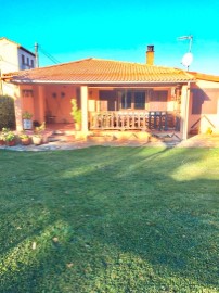 House 5 Bedrooms in La Hoya