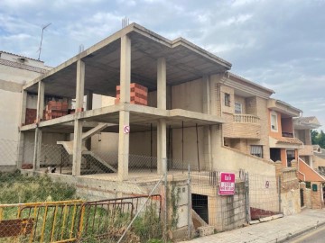 Dúplex 4 Habitaciones en Torreaguera