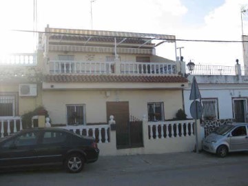 House 2 Bedrooms in Sierra Norte Urbanización