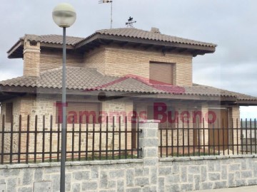 House 3 Bedrooms in Palomares de Alba