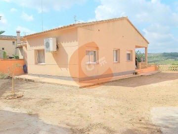 House 4 Bedrooms in La Font de la Gavatxa