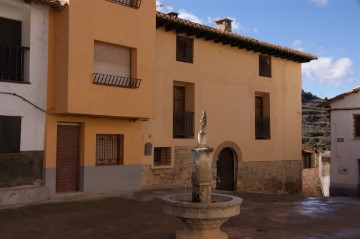 House 16 Bedrooms in Castellote