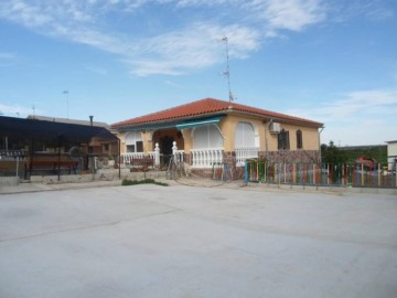 House 4 Bedrooms in El Pinar de Villeriche