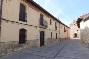 Maison 9 Chambres à Mucientes