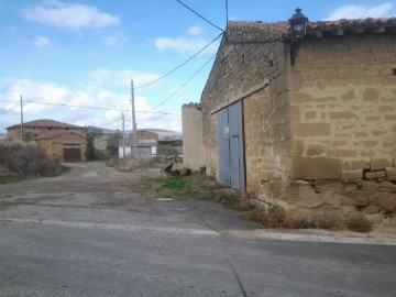 Nave en Fonzaleche