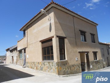 House 7 Bedrooms in Castrodeza