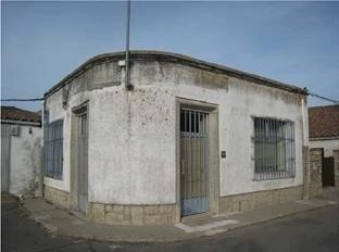 Commercial premises in Villar de Peralonso
