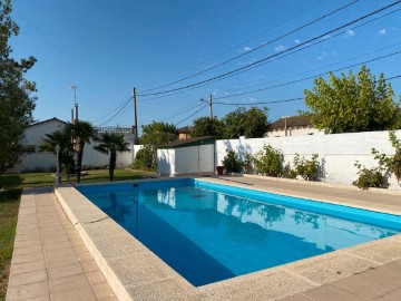 House 3 Bedrooms in Urbanización San Antonio