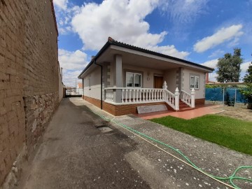 Casa o chalet 3 Habitaciones en Villanueva de Campeán