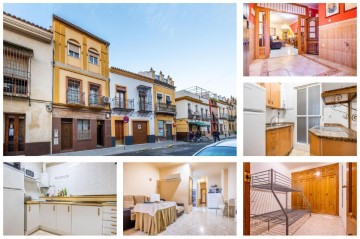 House 6 Bedrooms in Triana