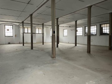 Industrial building / warehouse in Vallhonesta