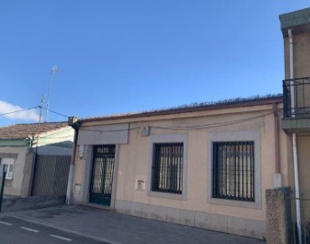 Commercial premises in Villanueva de Cañedo