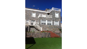 Casa o chalet 6 Habitaciones en Sierra Perenchiza - Cumbres de Calicanto - Santo Domingo