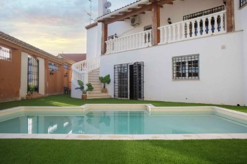 Country homes 7 Bedrooms in Playamonte