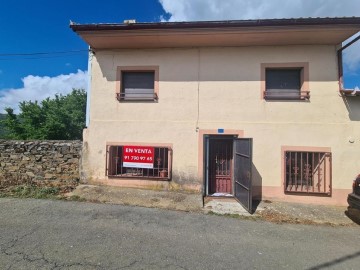Casa o chalet 4 Habitaciones en Navarredonda de la Rinconada