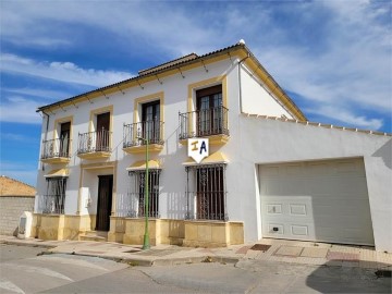House 5 Bedrooms in Villanueva de Algaidas