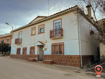 Casa o chalet 6 Habitaciones en Ribagorda