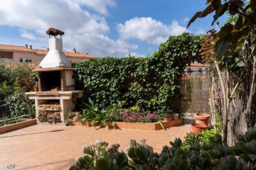 Casa o chalet 5 Habitaciones en Olesa de Montserrat