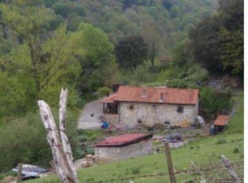 House  in Val de Asón