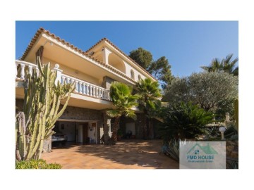 House 4 Bedrooms in Cala Sant Francesc - Santa Cristina