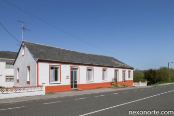 Casas rústicas en Roupar (San Pedro Fiz)