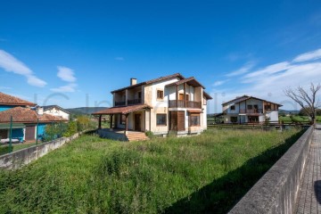 Casa o chalet 4 Habitaciones en Bárcena de Cicero